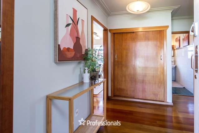 8 Coates Grove Silverstream_4