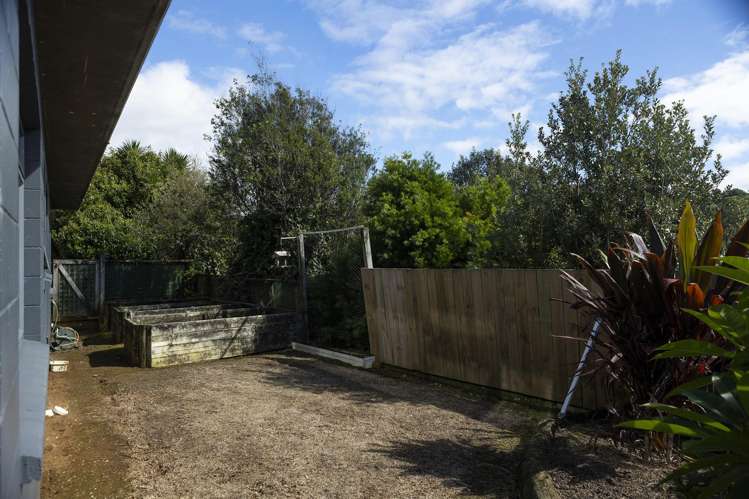 5A Seaview Road Cable Bay_25