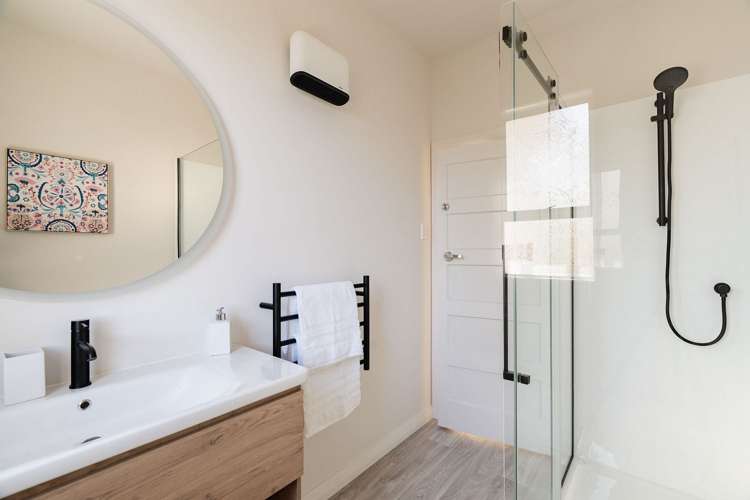 28 Barr Street Kenmure_4