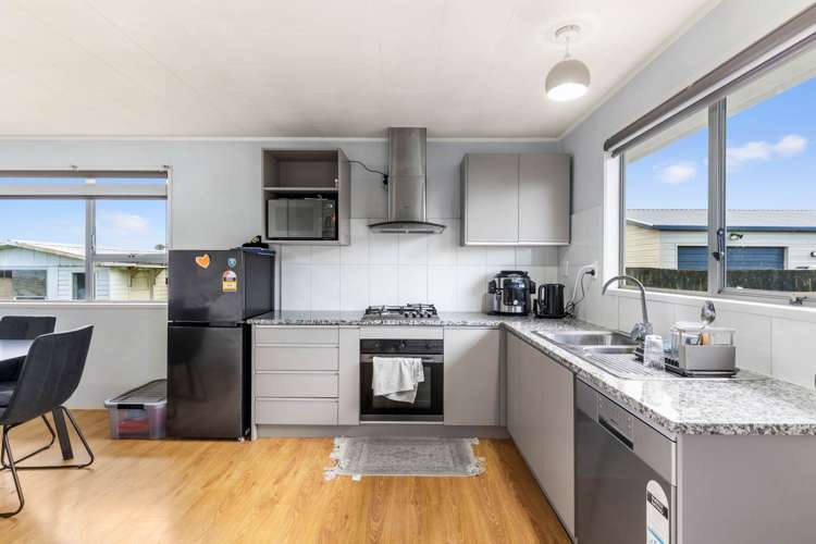 169 Mahia Road Wattle Downs_8