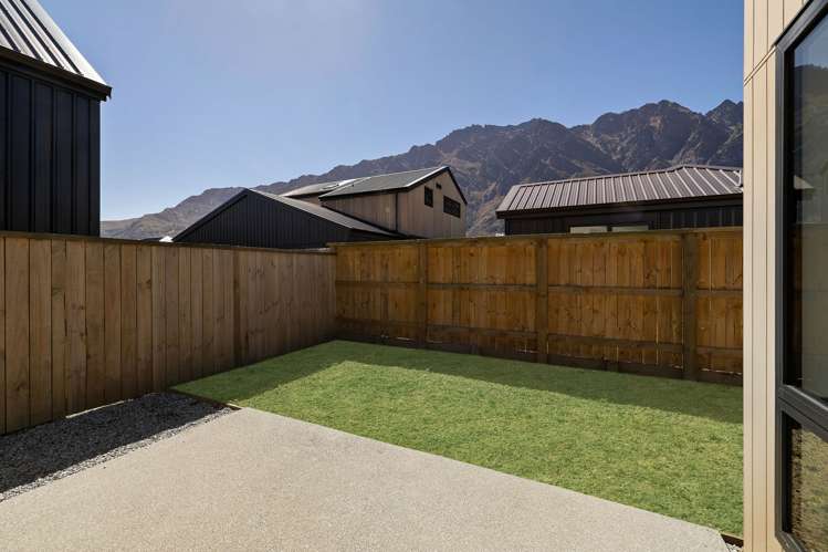 117-135 Howden Drive, Hanley's Farm Jacks Point_14