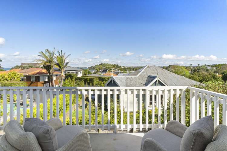 1 Ascot Avenue Narrow Neck_15