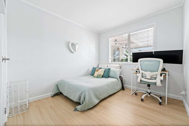 27 Arlette Place Massey_8