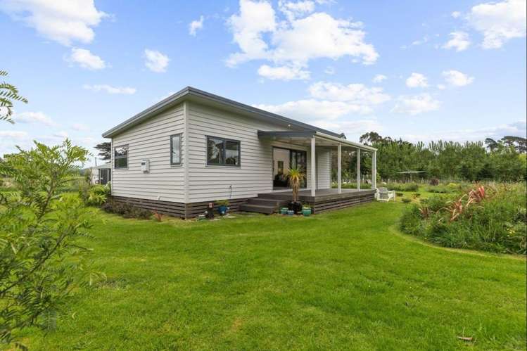 86 High Street Eketahuna_3