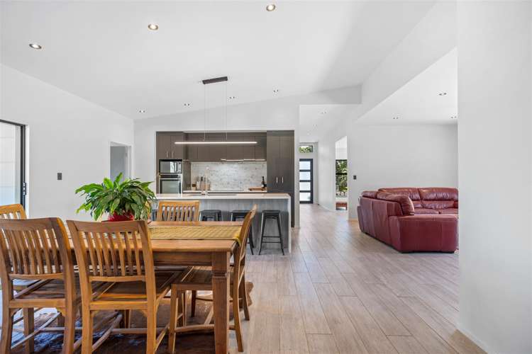 27 Poplar Glade Mangawhai_23