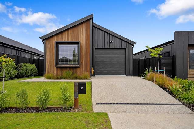 Easy Care Wooing Tree