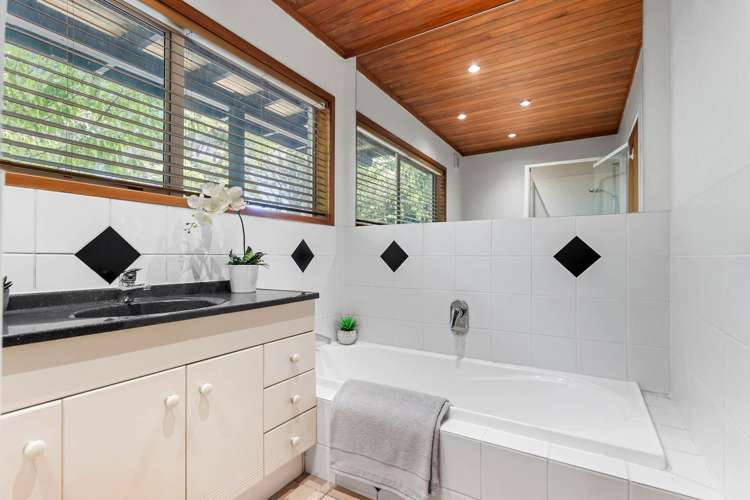 10 Shona Place Henderson_33