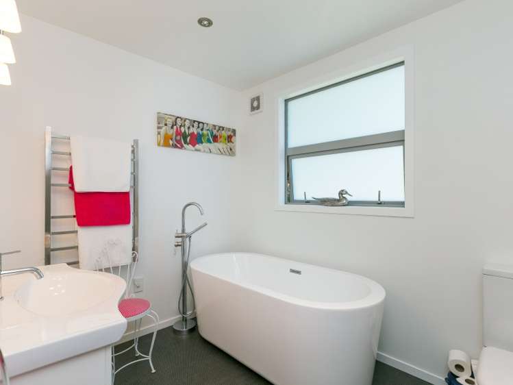 109a Golf Road New Lynn_10