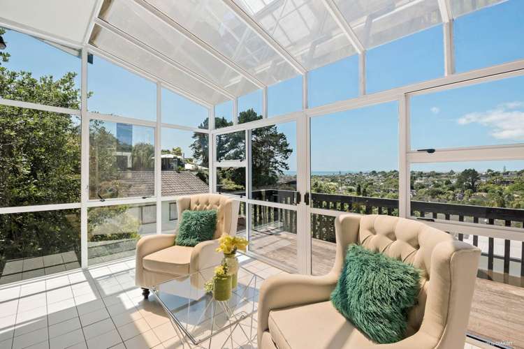 695 East Coast Road Browns Bay_2