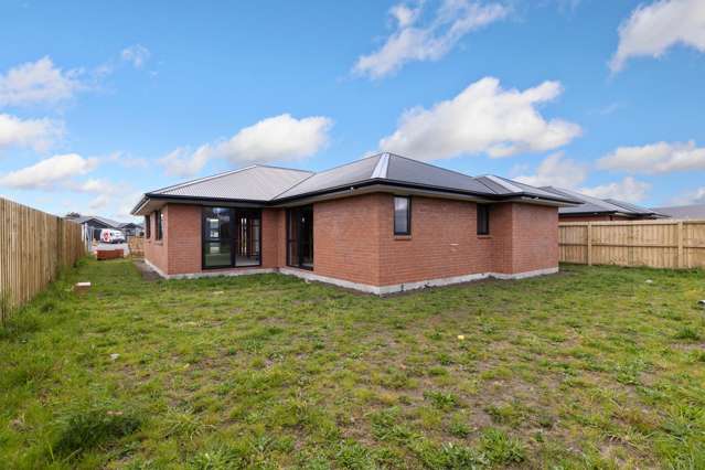 17 Poipoi Place Aranui_1