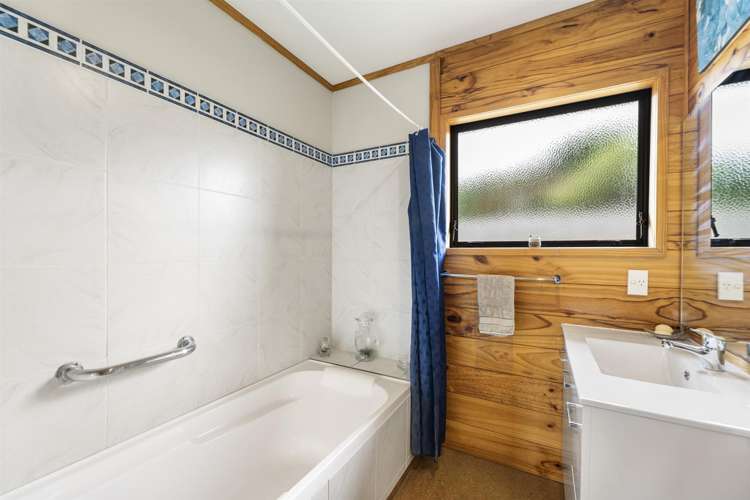 6 Thebes Grove Papamoa_10