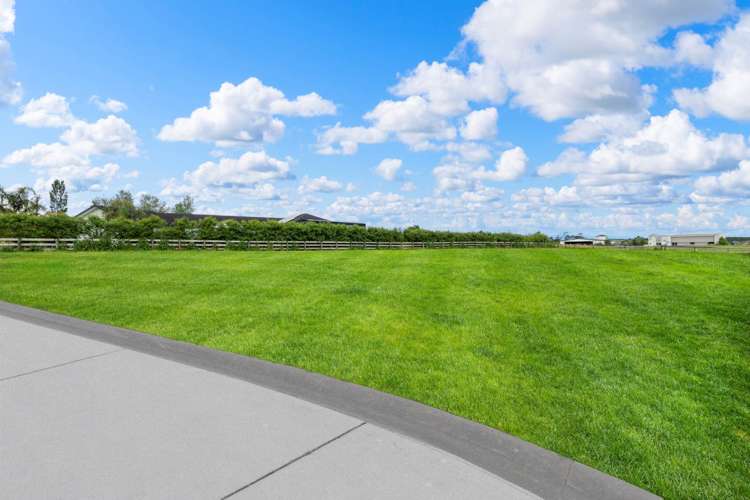 9 Runway Rise Dairy Flat_5