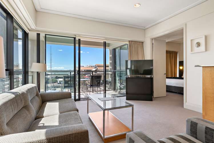 301/85 Customs Street West_2