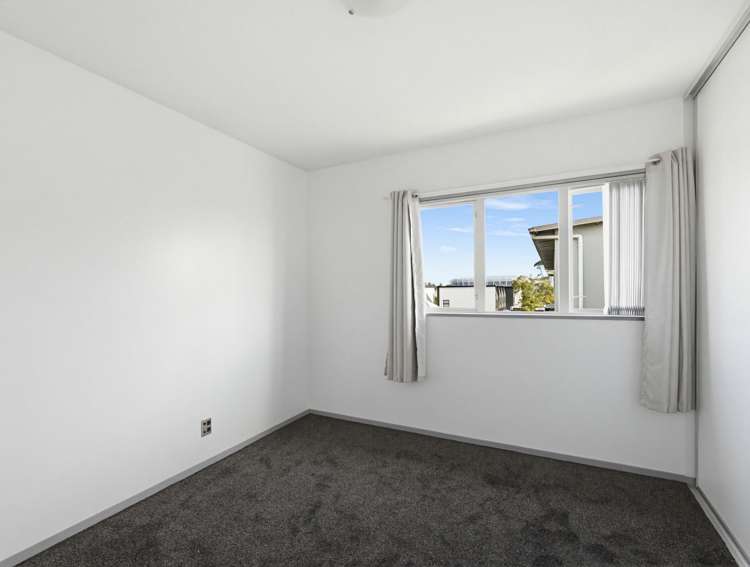 8/443 Cashel Street_4