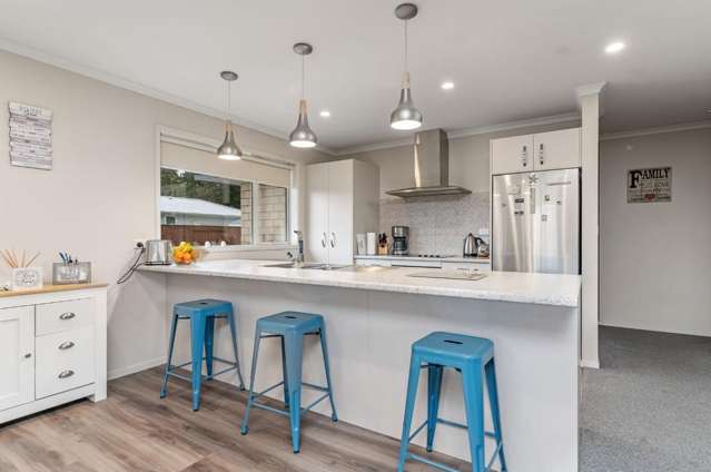 8 Maple Grove 10754_4