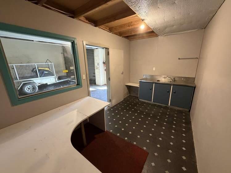 15 Airdrie Road Ranui_5