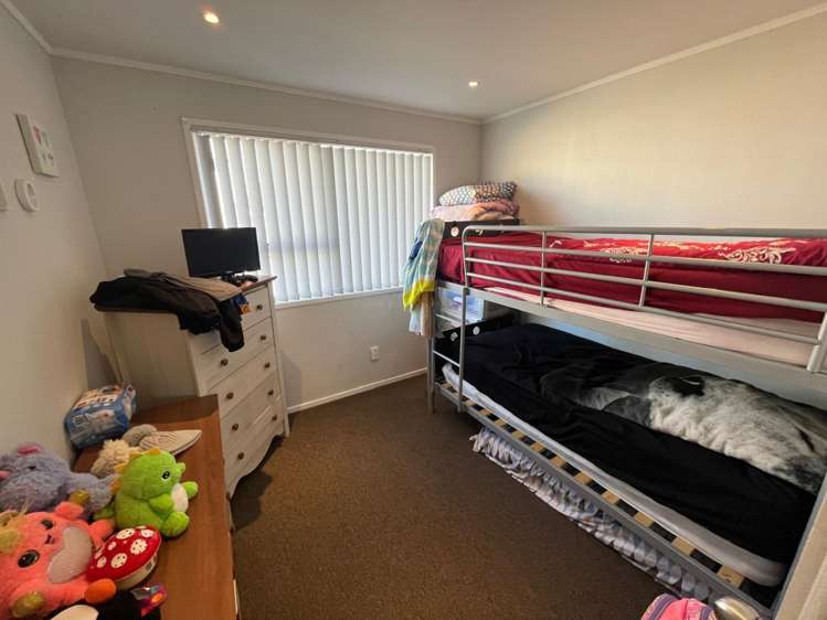 105 Mahia Road Wattle Downs_8