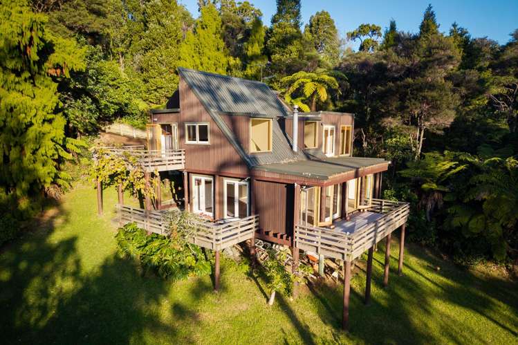 781 West Coast Road_0