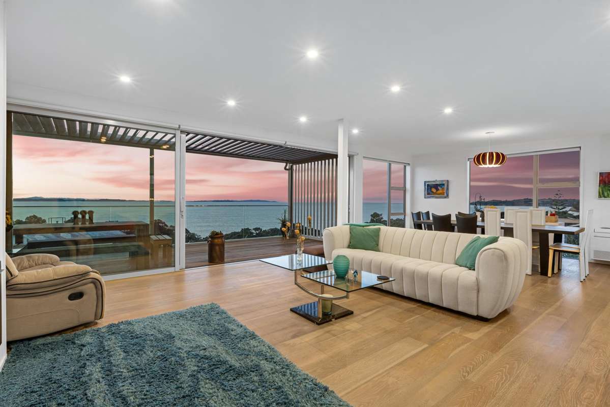 202 Vipond Road_1