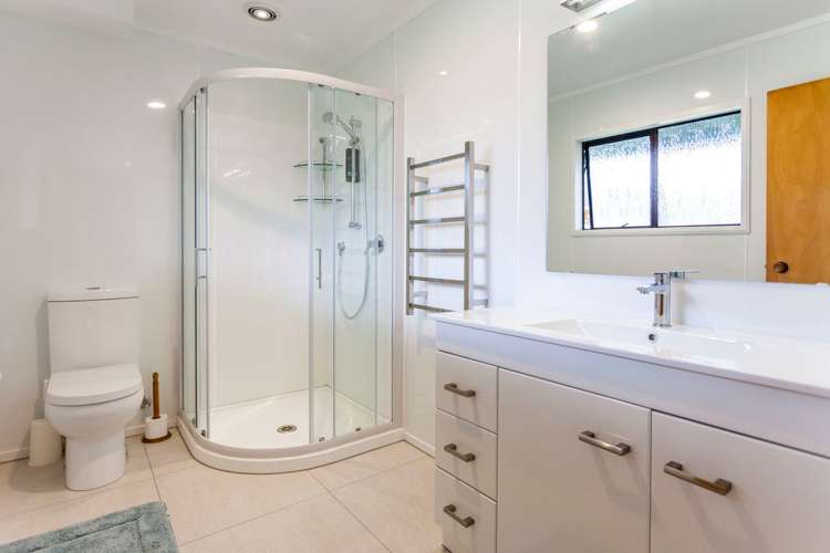 104 Awarua Place Whangamata_15