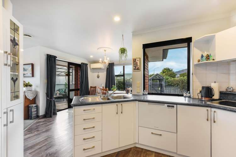 124 Templemore Drive Richmond_9