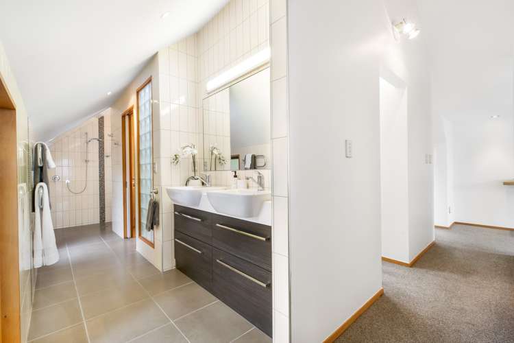 3 Kimbolton Lane Huntsbury_23