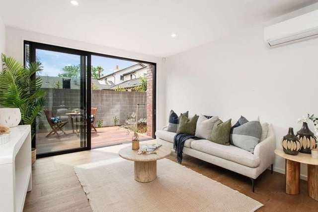 2/50B Murray Place Merivale_3