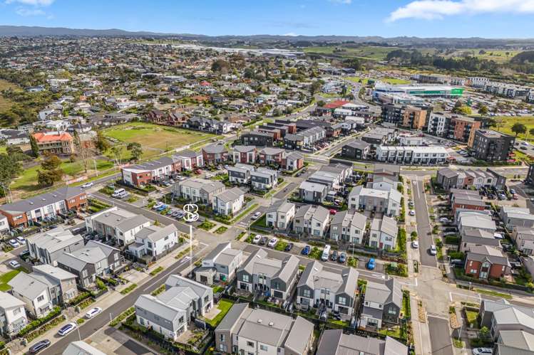 13 Tarakoi Road Hobsonville_21