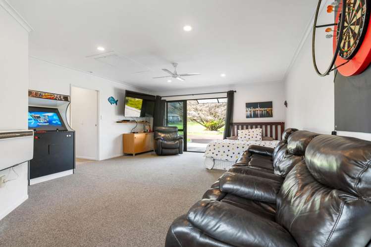 2 Lake Court Pauanui_22