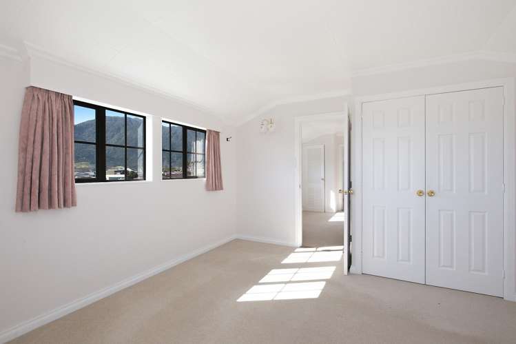 4 Vogel Place Te Aroha_16