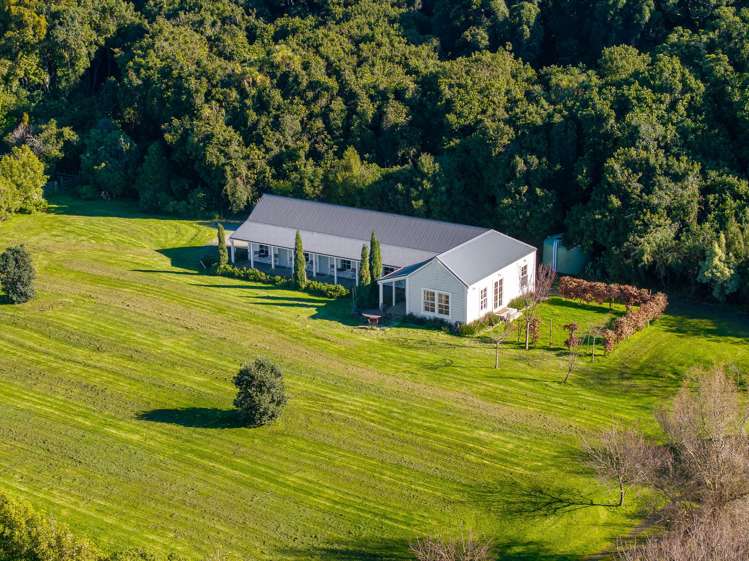 2111 Kahutara Road Kahutara_32