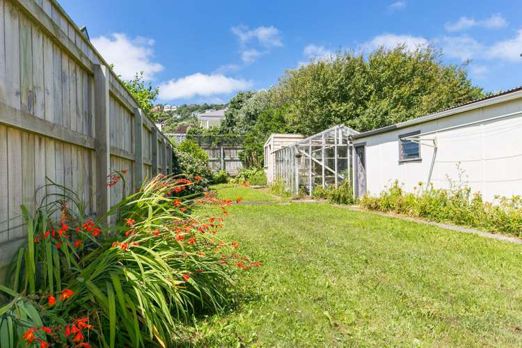 117 The Parade Island Bay_22