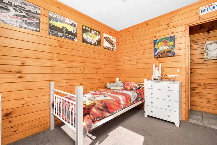 4 Hadley Wood Drive Wattle Downs_8