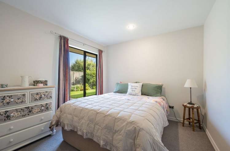 7 Kingsford Drive Stoke_17