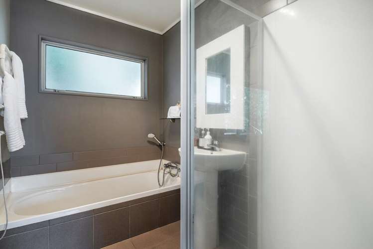 1/44 Barbados Drive Unsworth Heights_8