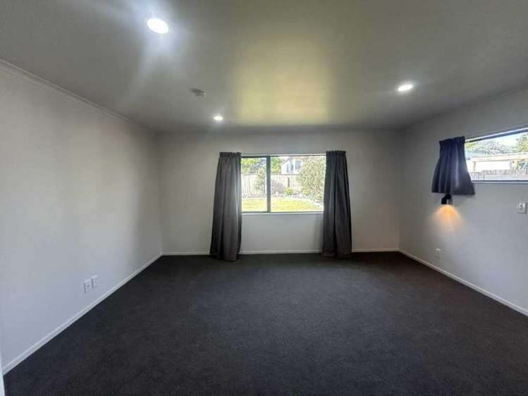15 Wairakei Ave 1131_10