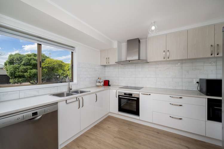 1/3 Sarah Place Farm Cove_7