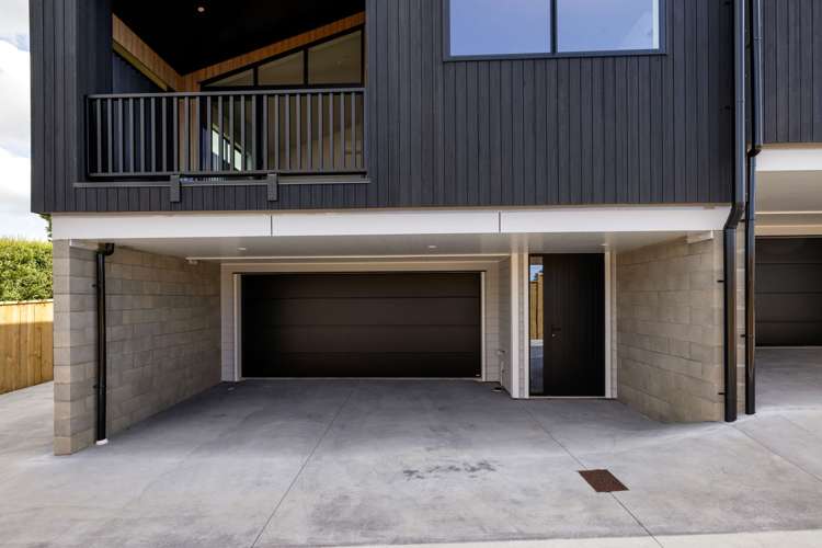 4/3 Huia Avenue Forest Lake_15