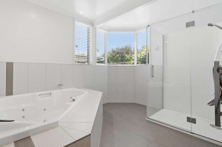 19 Beach Road Otumoetai_28