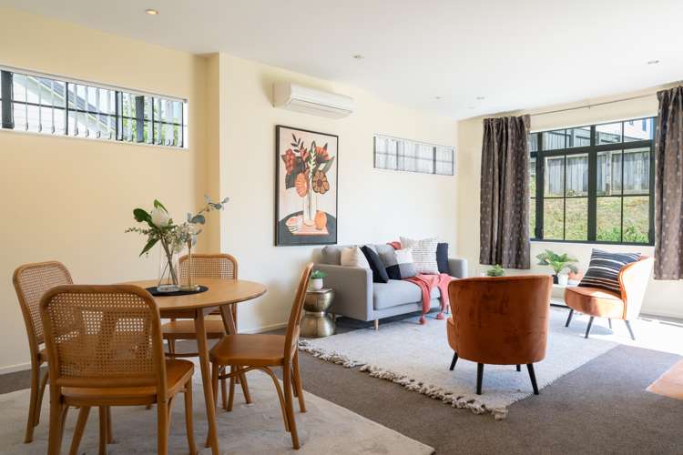 35 Ring Lane Paparangi_9