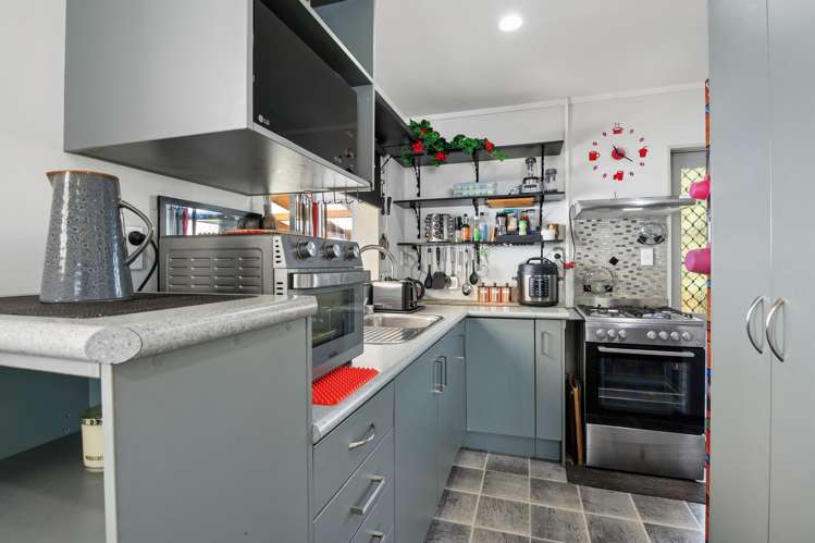13 Miro Road Glen Afton_9