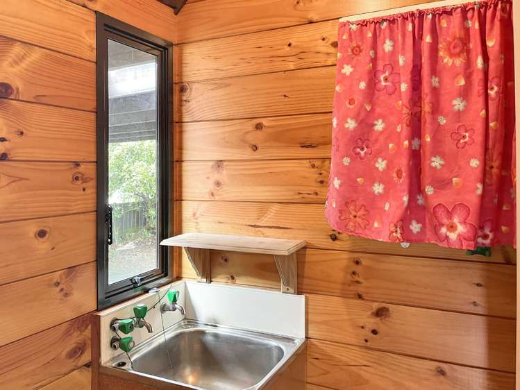 6 Iles Road Lynmore_12