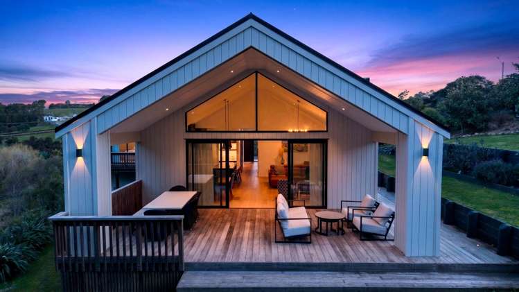 8 Collings Drive_1