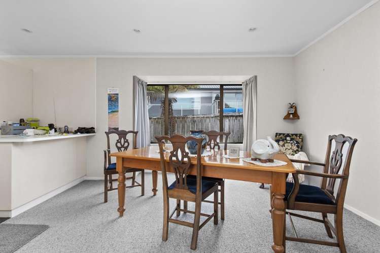 11 Kingsley Street 11373_4