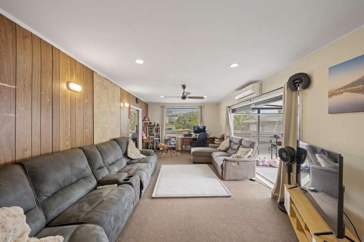 24 Cramond Drive Mangere East_2
