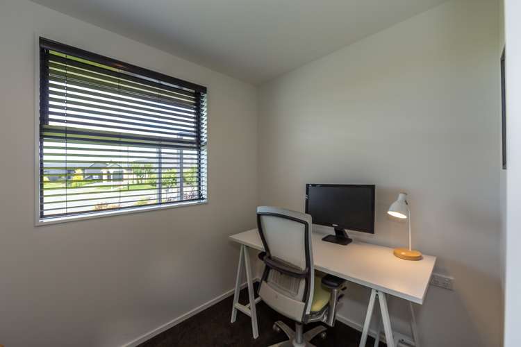 96 Oaks Drive Lincoln_26