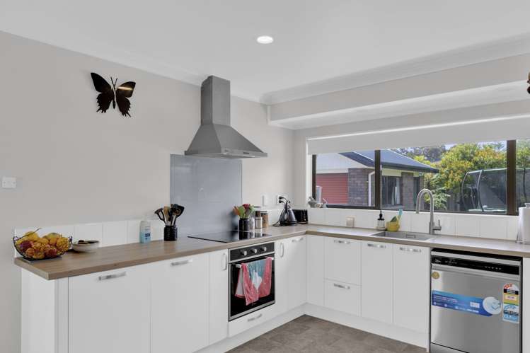 4 Sharpley Place Chartwell_7