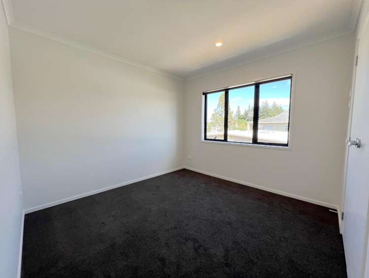 3/12 Charlemont Street 3295_6