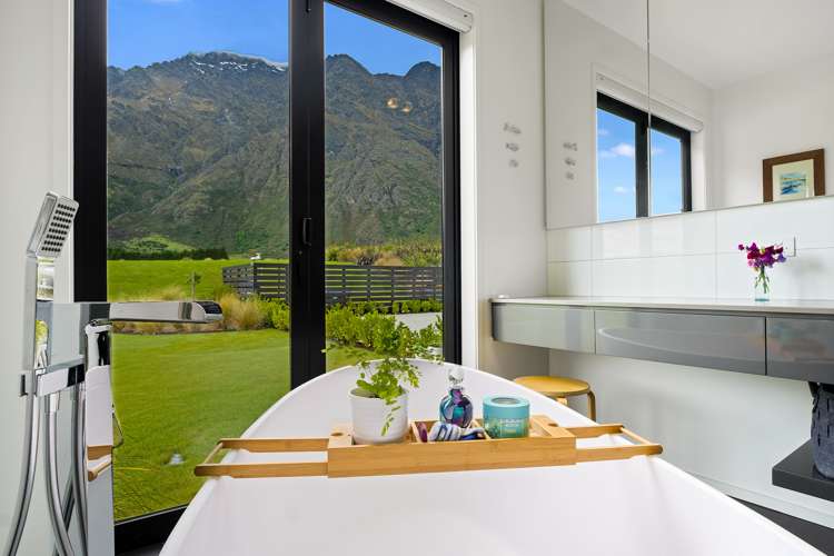 44 Mckellar Drive Jacks Point_16