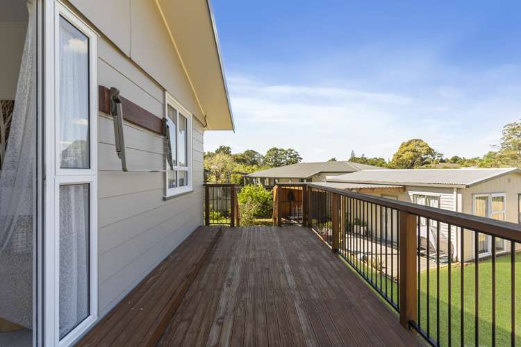 25 Riverpark Crescent Henderson_17